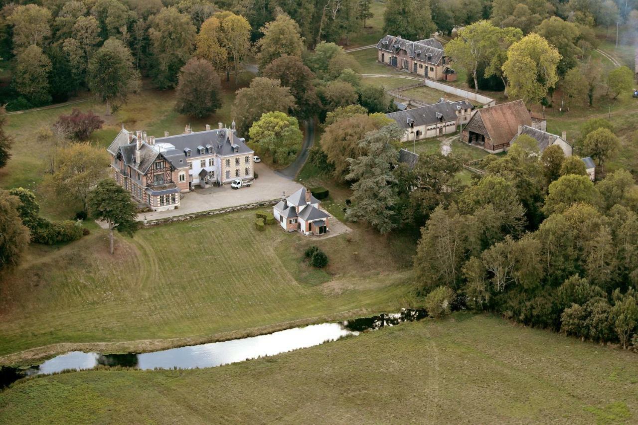Chateau De La Faye Menetreol-sur-Sauldre Exterior photo